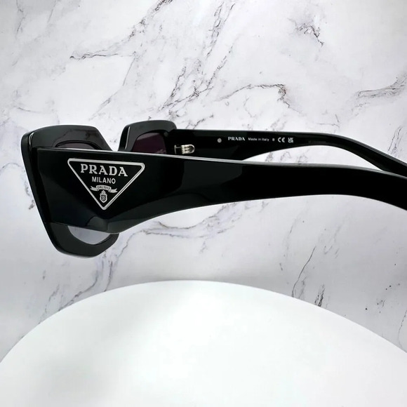Prada Sunglasses Black Square Oversized Triangle Logo Italy Gradient Lens - Picture 11 of 16